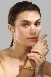 Anillo Bold Ribbed - Chapado en oro de 18k