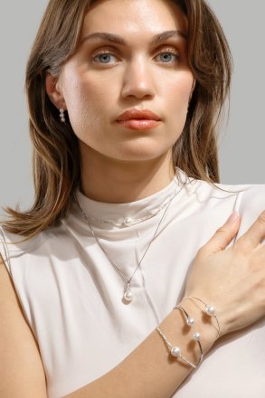 Pearl End Cuff Bracelet - Chapada en plata