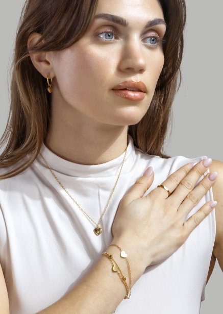 Pendiente Heart Hug Hoops - 18k Chapado en oro