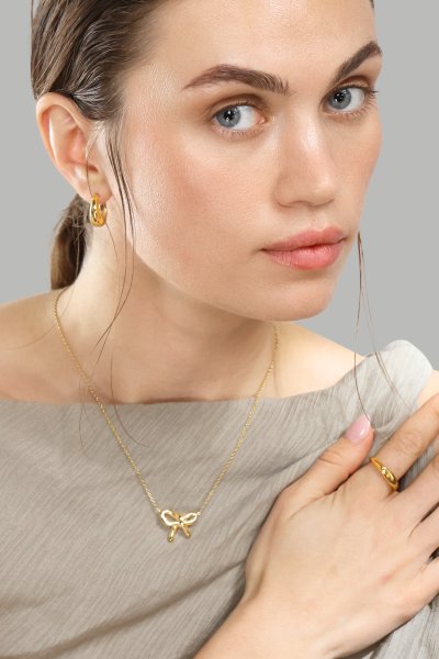 Collar Golden Bow - 18k Chapado en oro