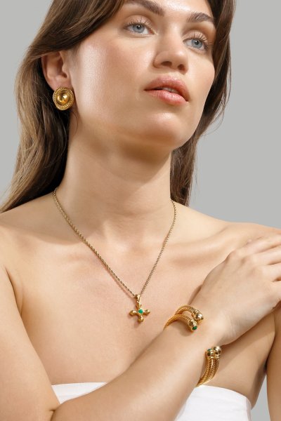 Emerald Cross Green Collar – 18k Chapado en oro