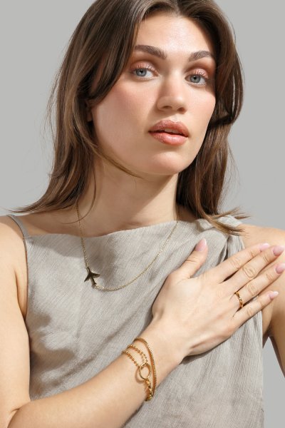 Anillo Facet Gleam - 18k Chapado en oro