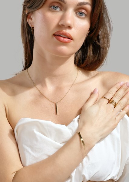Pulsera Sleek Elegance - 18k Chapada en oro