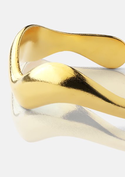 Anillo Vira - Chapado en oro de 18k