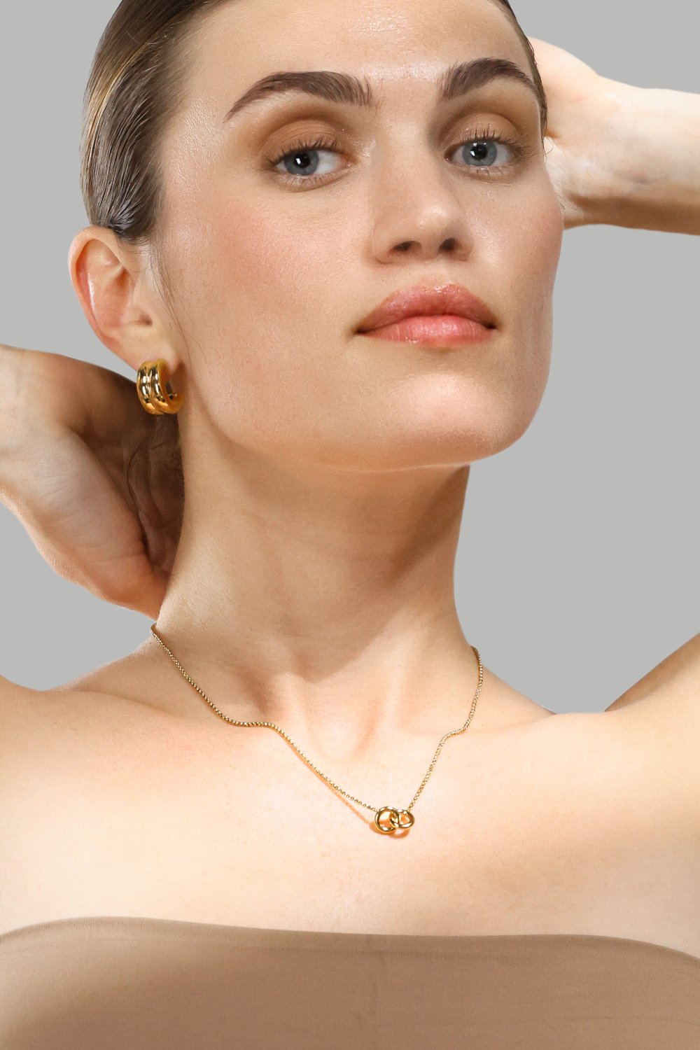 Collar Circle of Love- 18k Chapado en oro