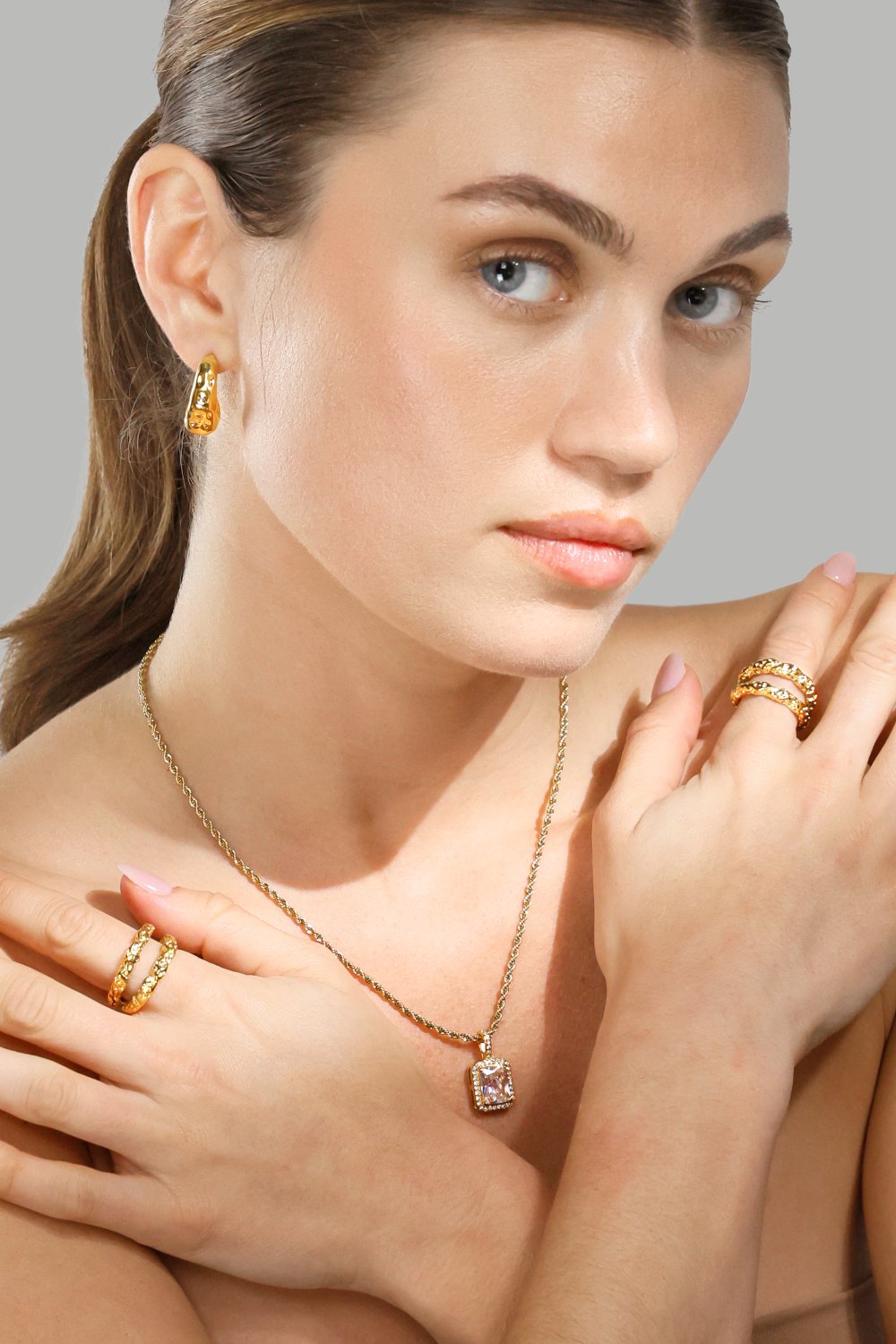 Collar White Luxus - 18k Chapado en oro