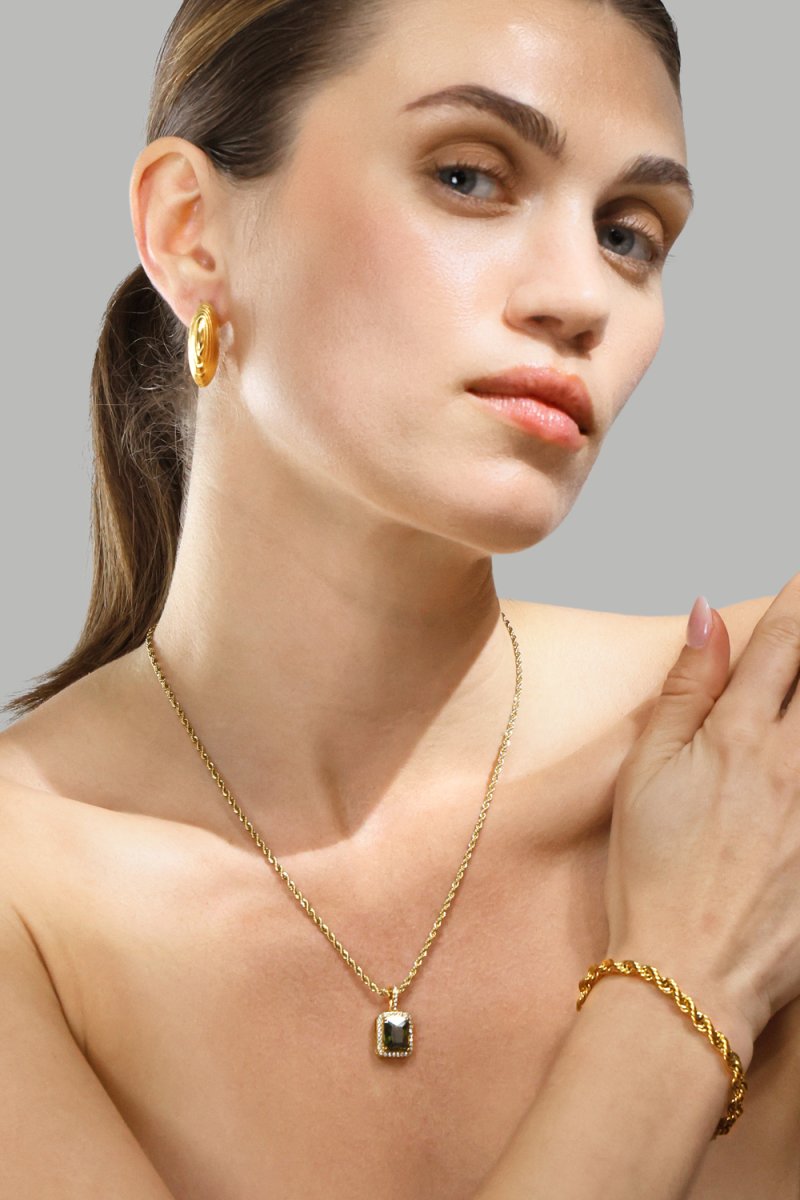 Collar Black Luxe - 18k Chapado en oro