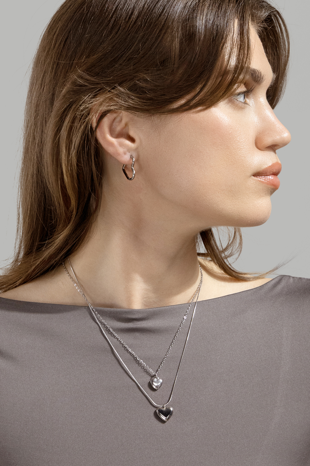 Pendiente Heart's Embrace - Chapado en plata