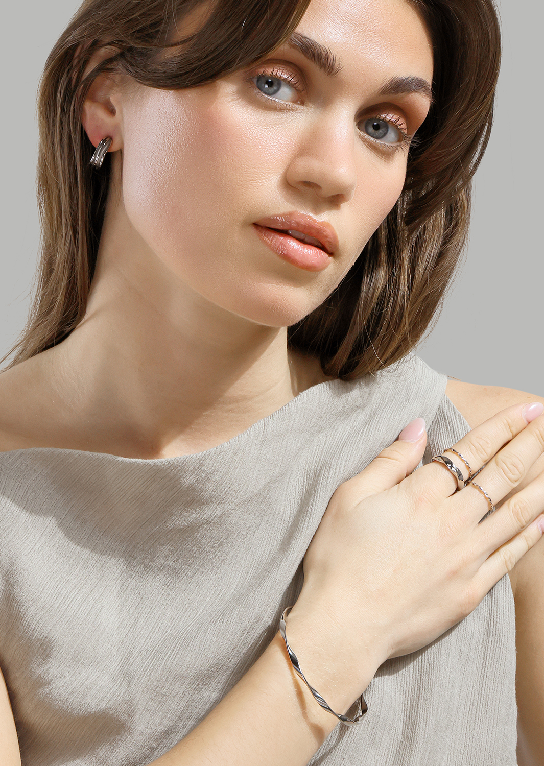 Anillo Twist Whisper - Chapado en plata