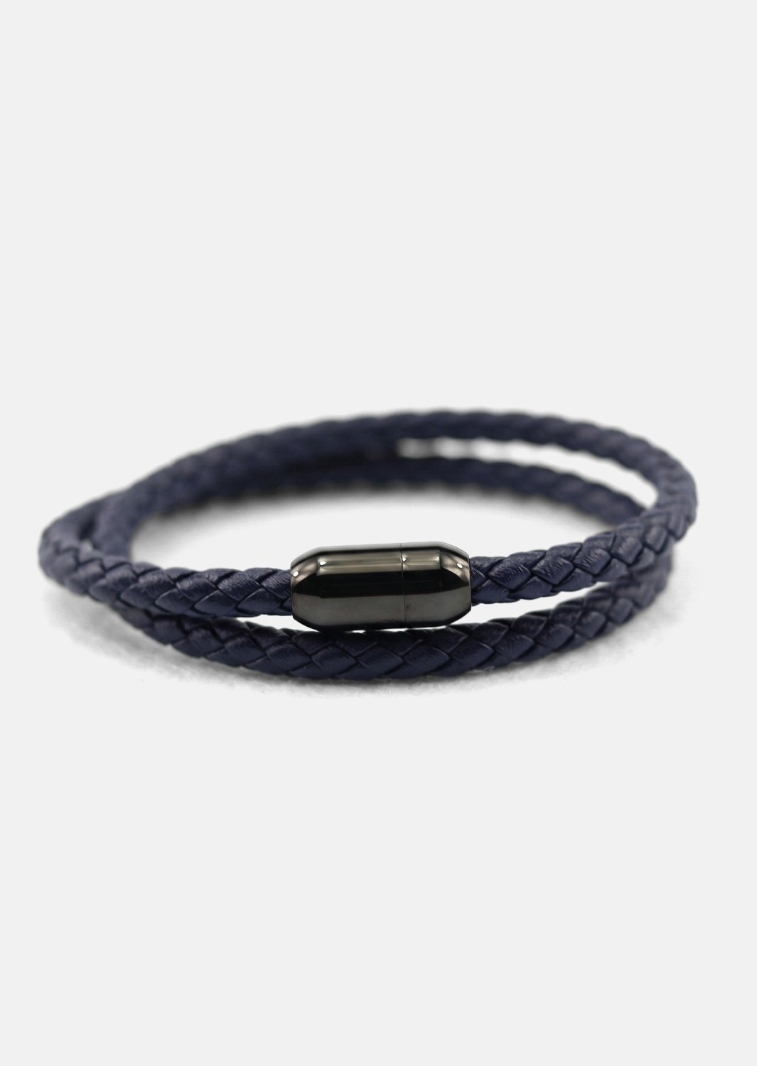 Pulsera de cuero Silent Crest