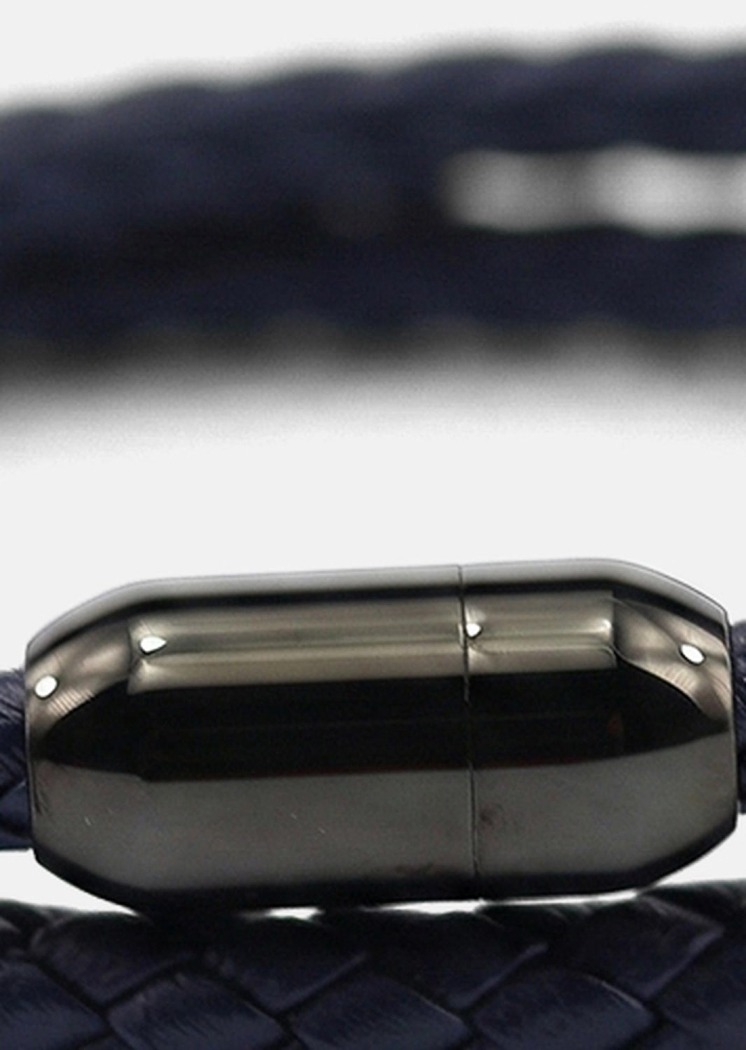 Pulsera de cuero Silent Crest