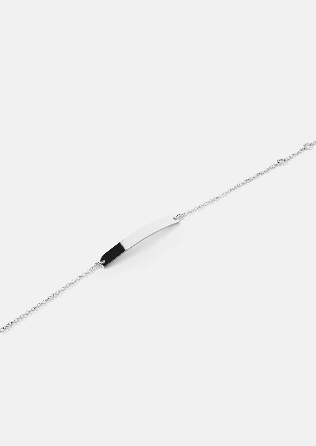 Pulsera Sleek Elegance - Chapada en plata