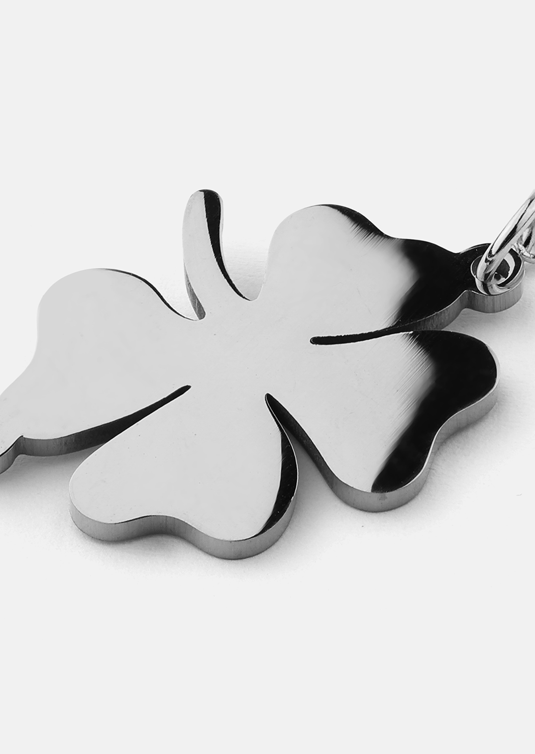Golden Clover Charm Bracelet - Chapada en plata