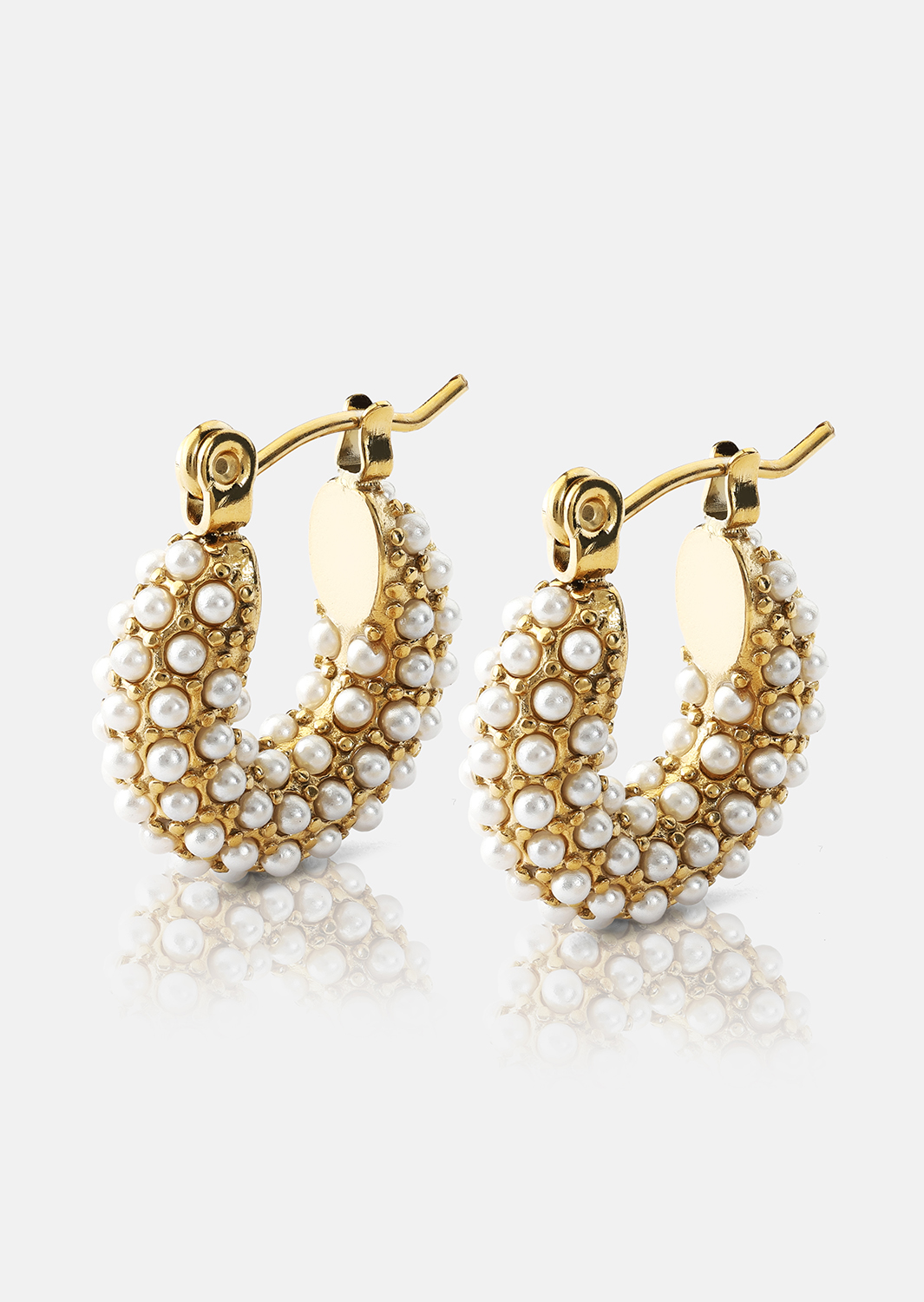 Chunky Pearl Hoop Pendiente - 18k Chapado en oro
