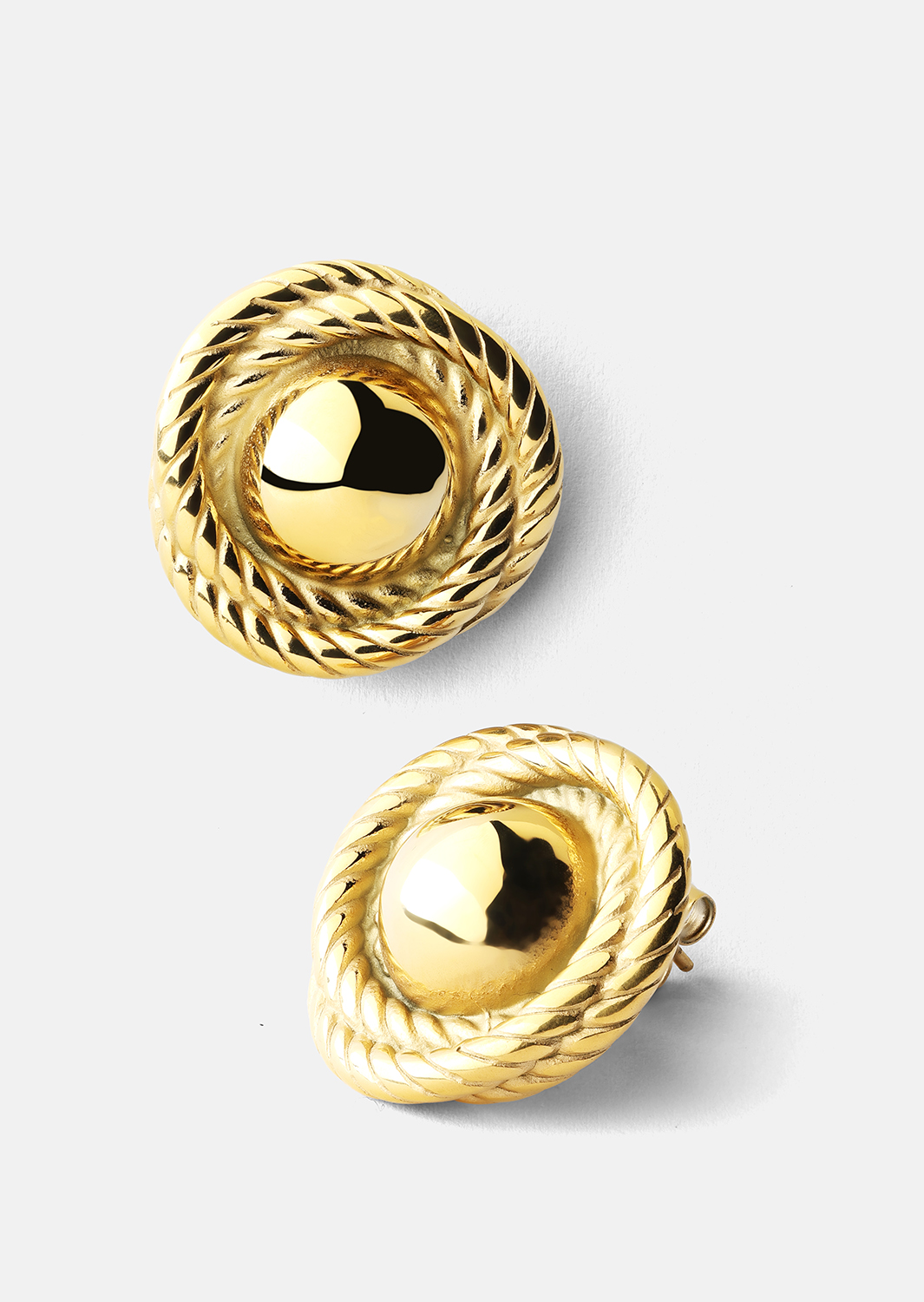 Pendiente Regal Twist - 18k Chapado en oro