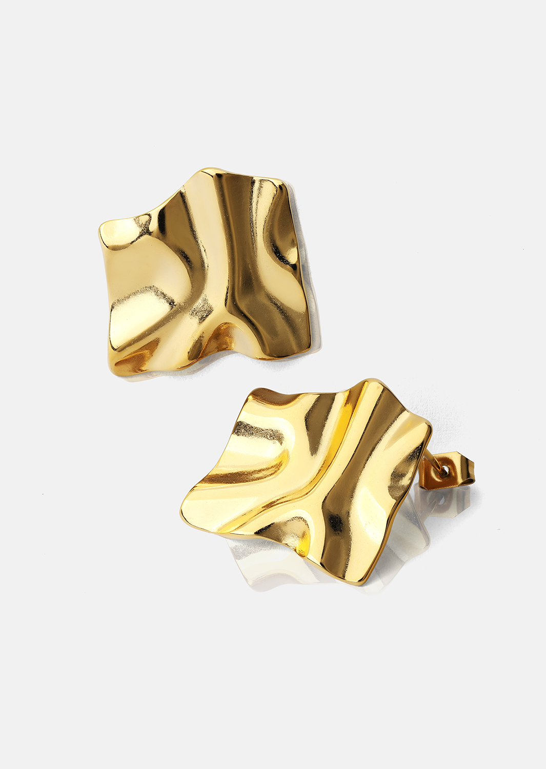 Pendiente Golden Ripple Studs - 18k Chapado en oro
