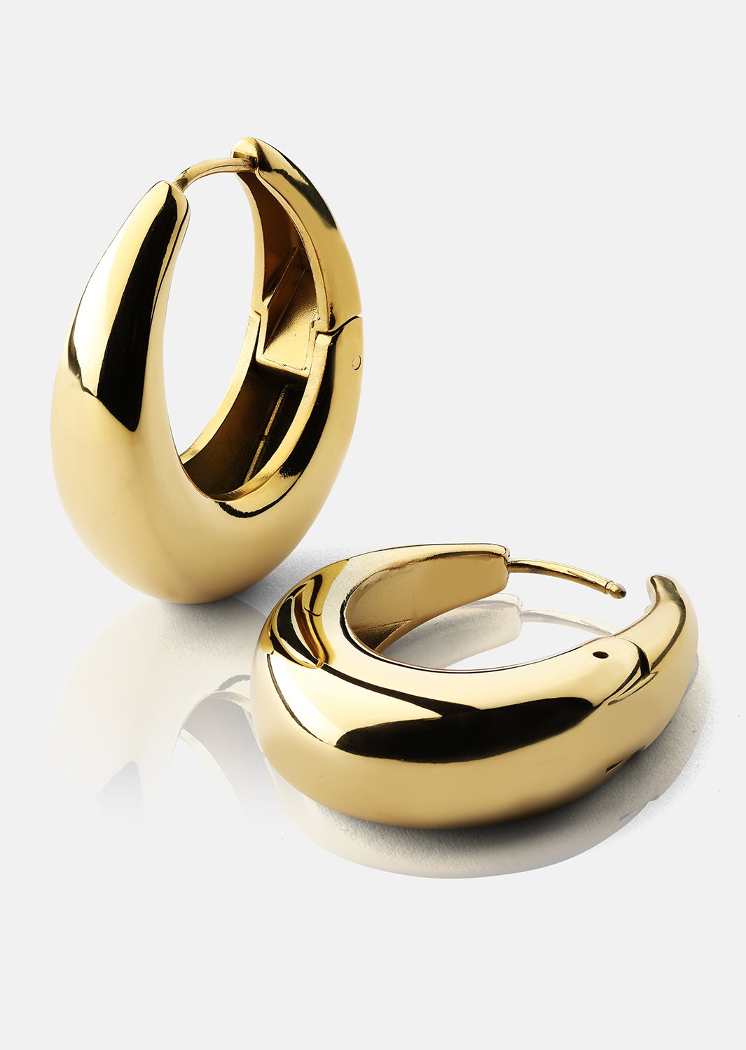 Pendientes Bold Curve – 18k Chapados en oro