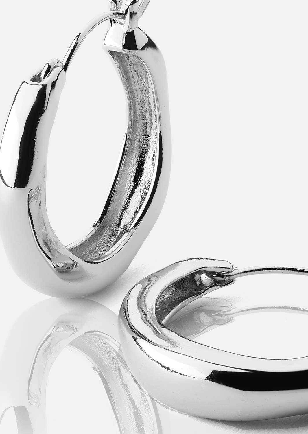 Pendiente Mila Hoops - Chapado en plata