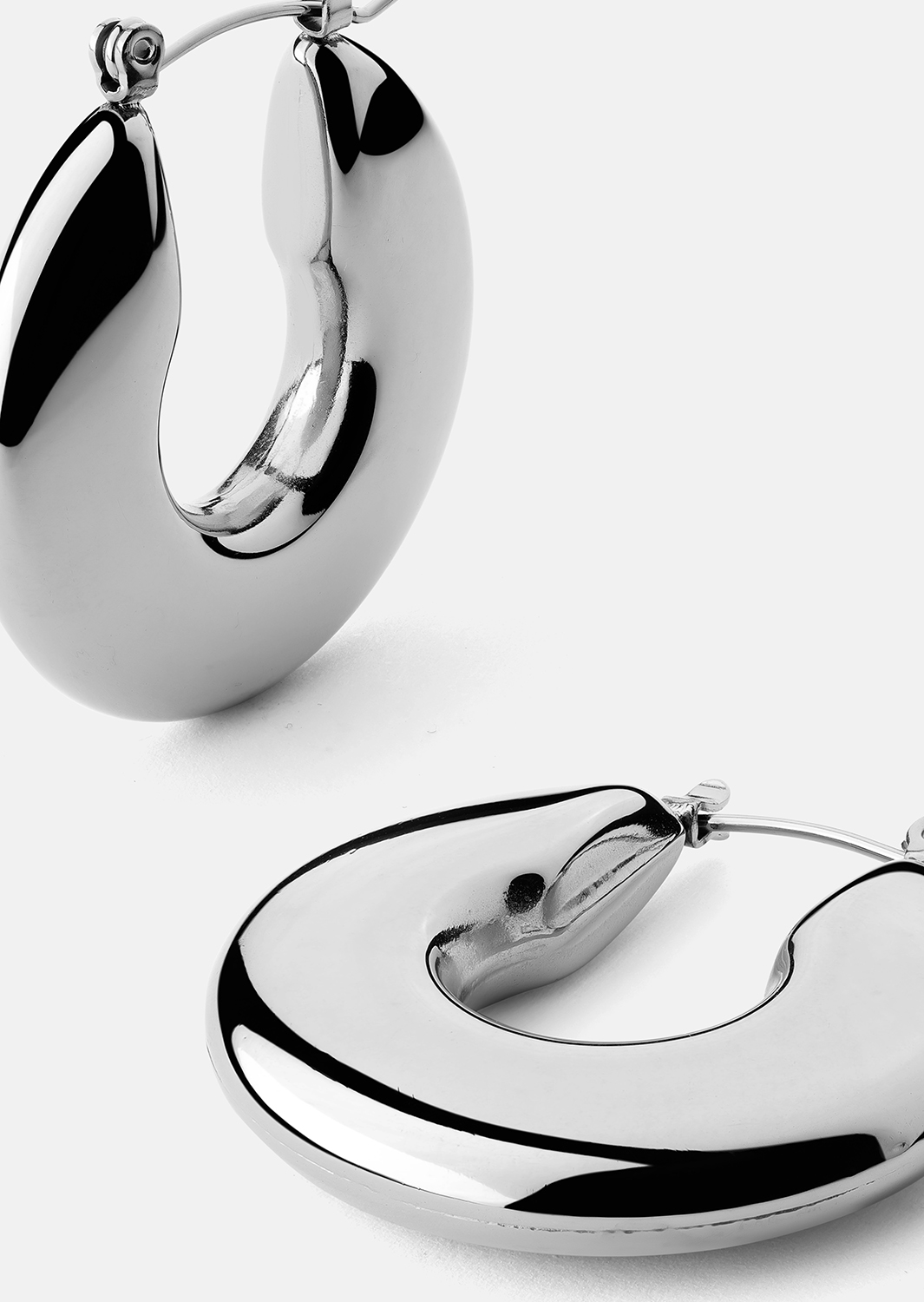 Pendiente Luna Bold Hoops - Chapado en plata