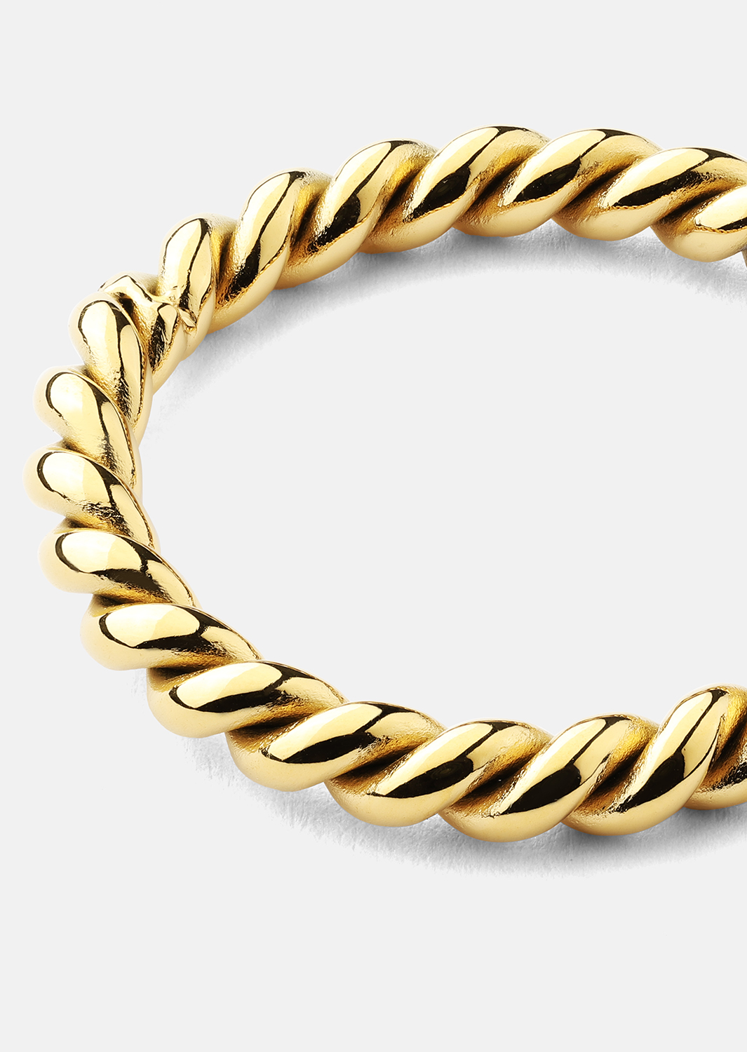 Anillo Golden Twist - Chapado en oro de 18k