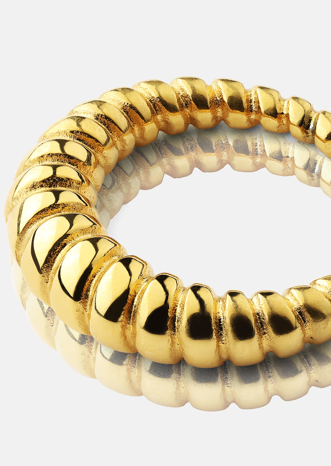 Anillo Bold Ribbed - Chapado en oro de 18k