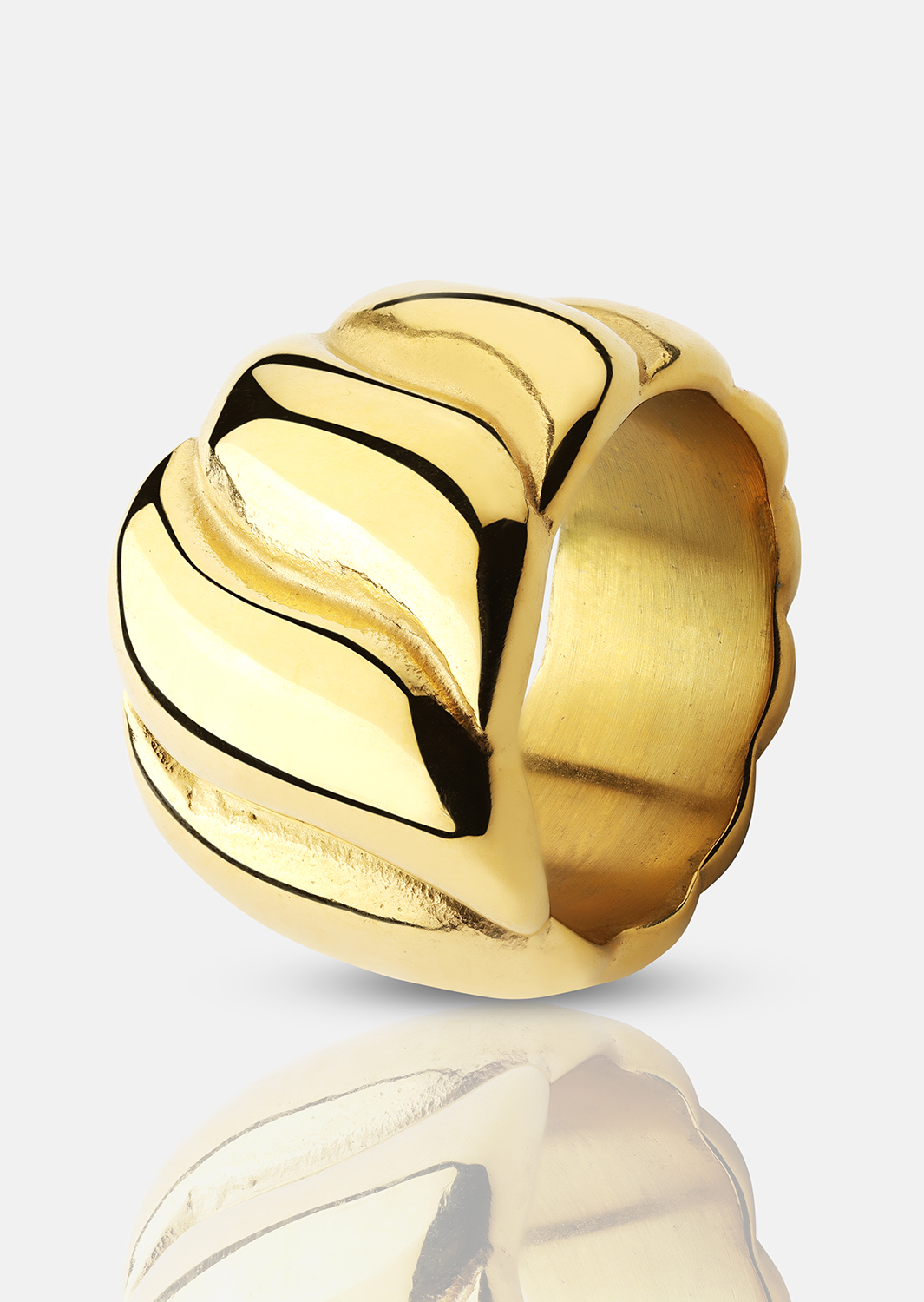 Anillo Bold Wave - 18K Chapado en oro